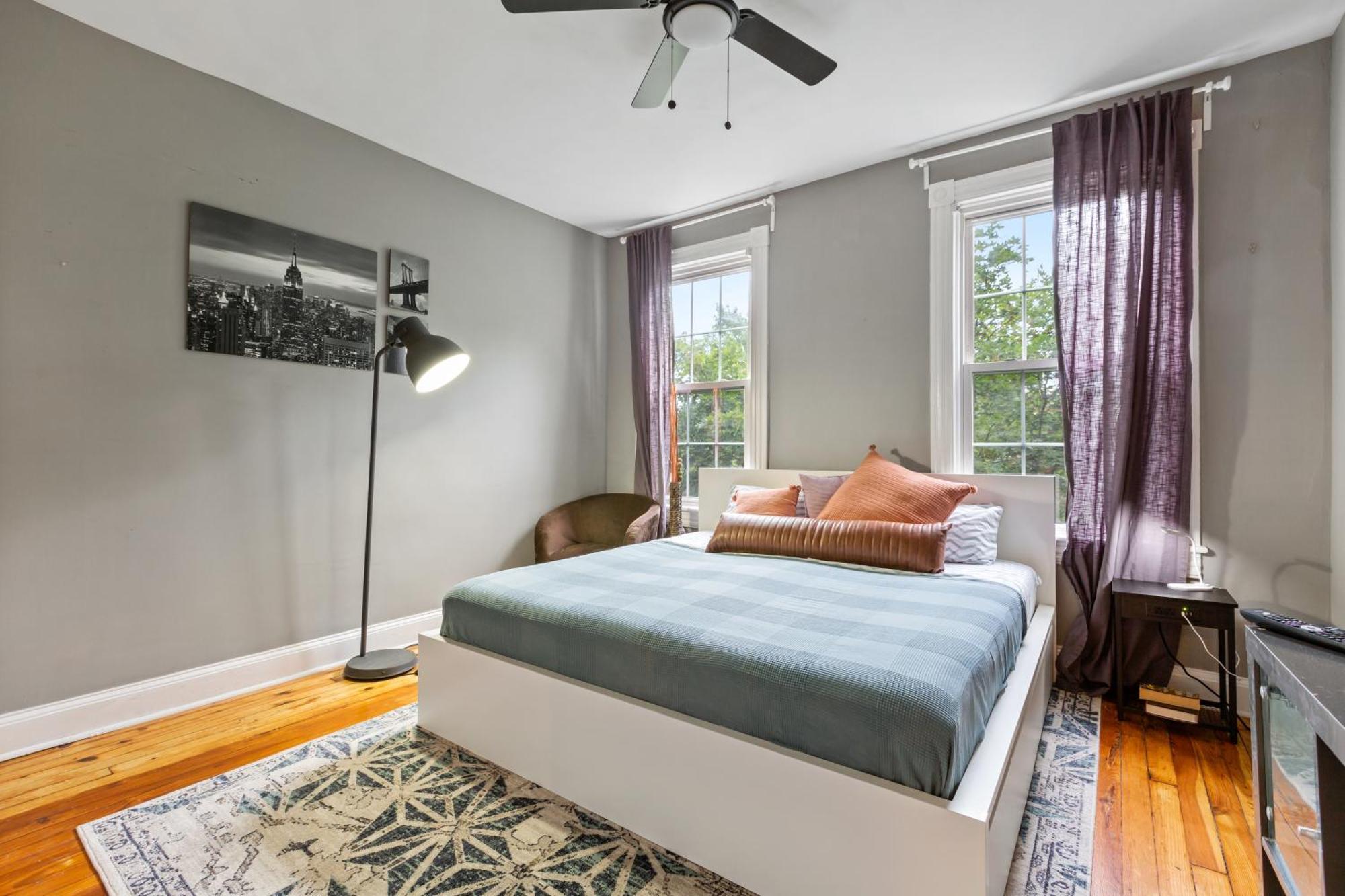 Pristine Townhouse With Rooftop Deck Near Canton! Baltimore Exterior photo